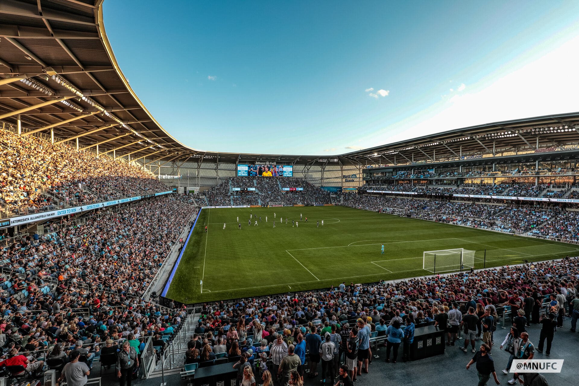 full stadium at allianz field